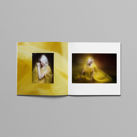 Higher Than Heaven von Ellie Goulding - Glossy Photo Book with Deluxe CD (Limited Edition) jetzt im Bravado Store