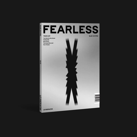 1st Mini Album 'FEARLESS' BLUE CHYPRE von LE SSERAFIM - CD jetzt im Bravado Store