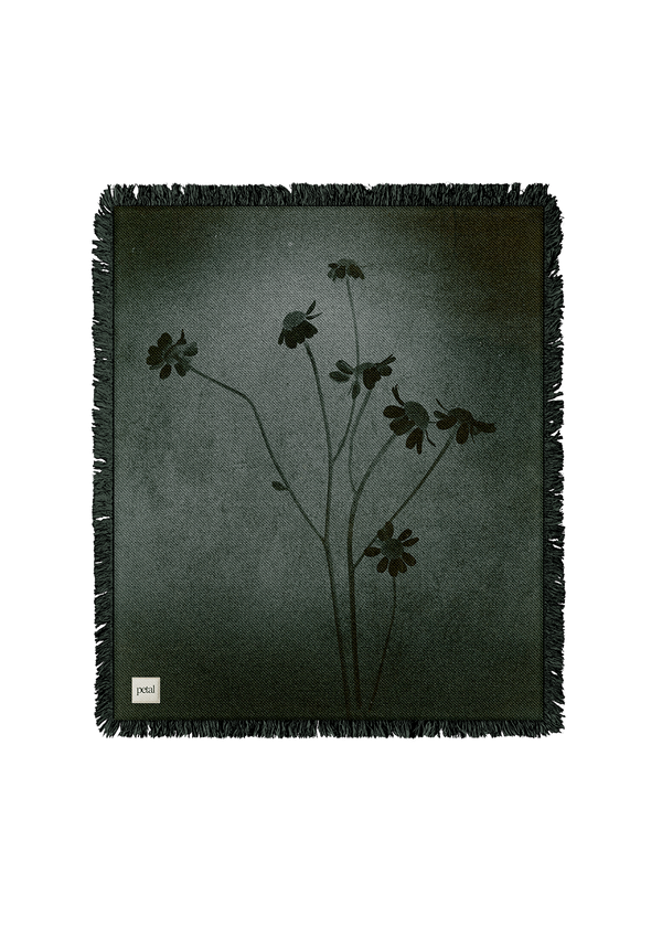 Ariana Grande - Petal Blanket (Decken)