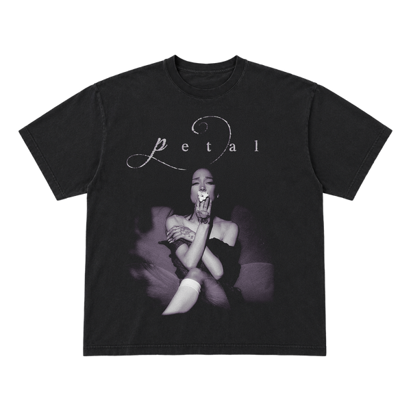 Ariana Grande - petal script t-shirt (T-Shirt)