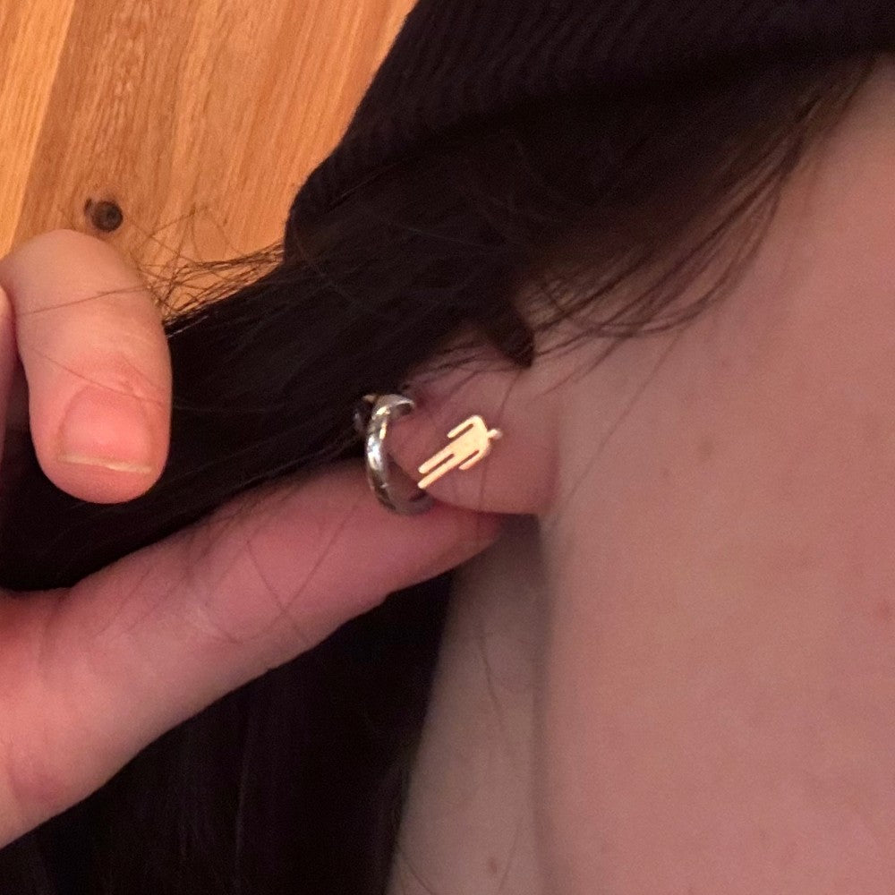 Billie Eilish Gold Blohsh Mini Stud Earrings Ohrring 428802