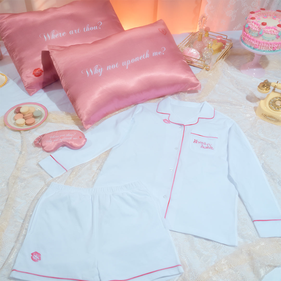 Sabrina Carpenter Bed Chem Sleep Kit Kissenbezüge & Schlafmaske 388522