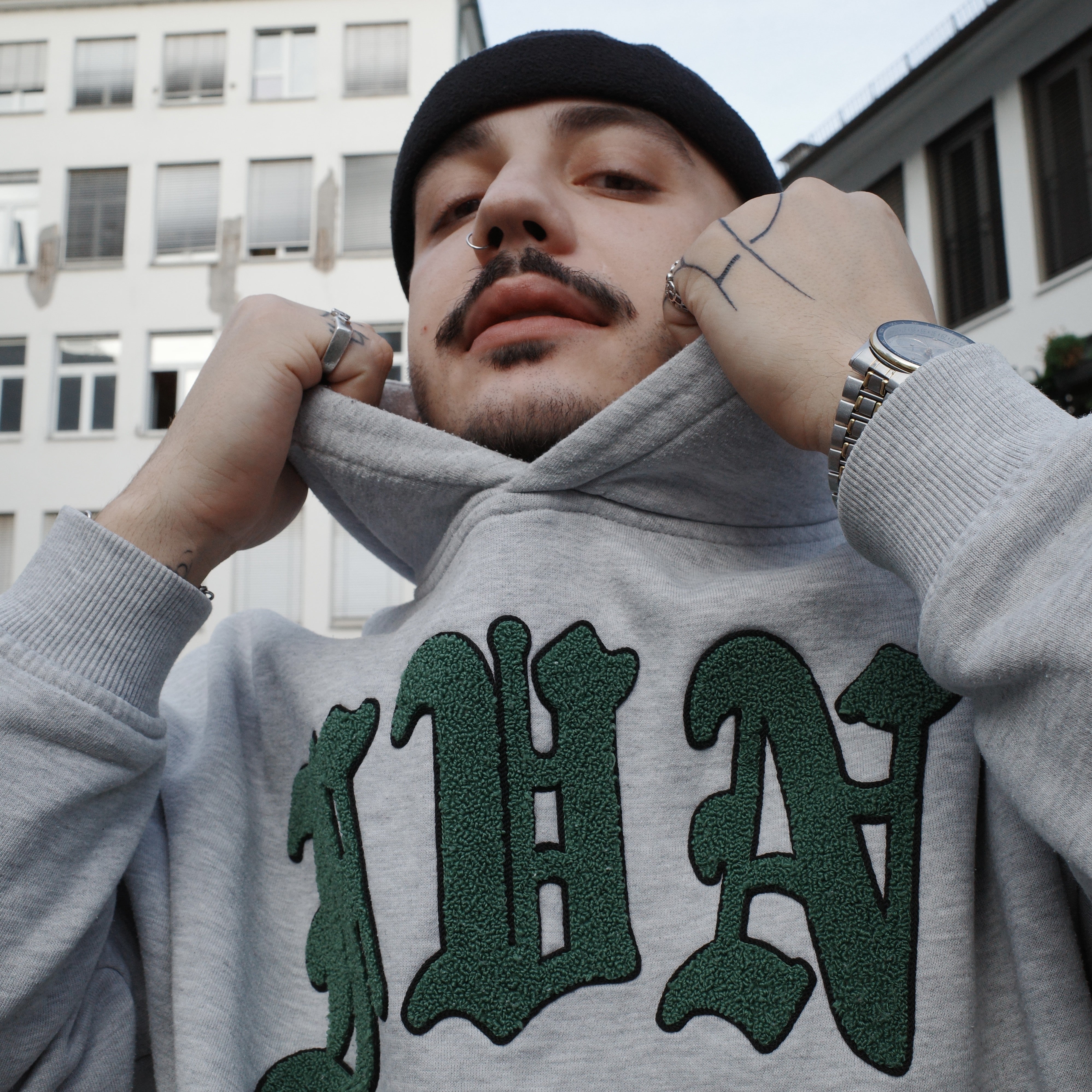 Vega FVN Old English Patch Hoodies 430910